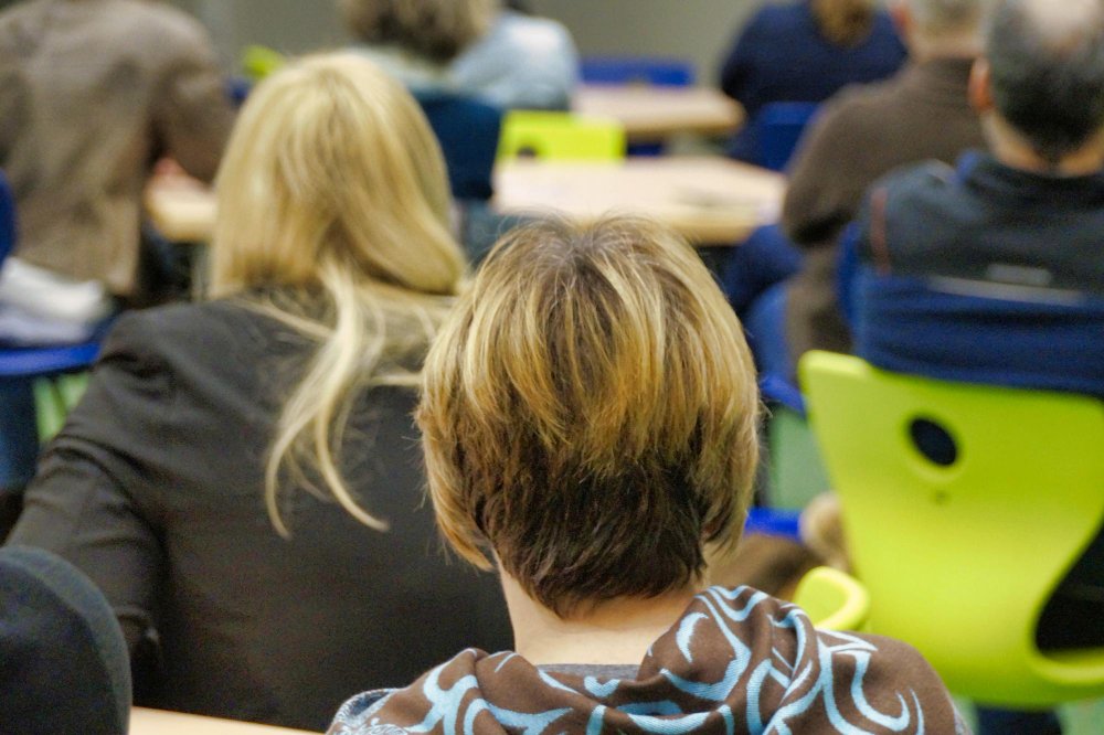 ratio de 20 alumnos por aula